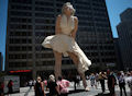 Marilyn Monroe statue